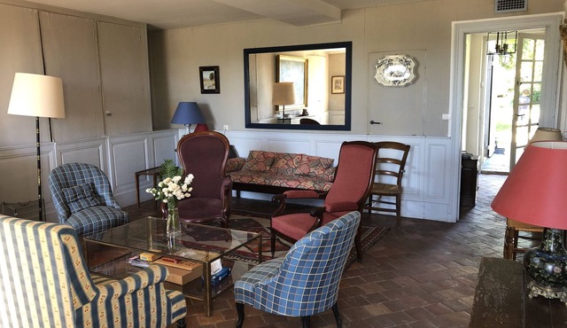 Family house overlooking the Loire