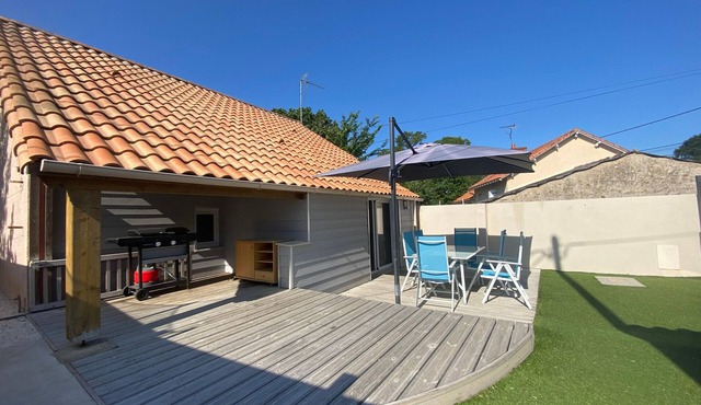 Family home in Saint-Brevin, 20 min to beach, pets allowed