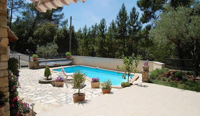 Family holiday house in Bagnols-s/Cèze, Gard, private pool, nice view, pets allowed (1).