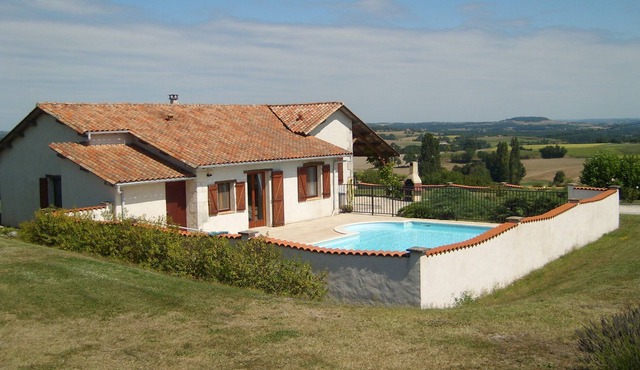 Family Holiday Hamlet - Heated Pools, Golf, Tennis, Creche, 10 mins to beach!