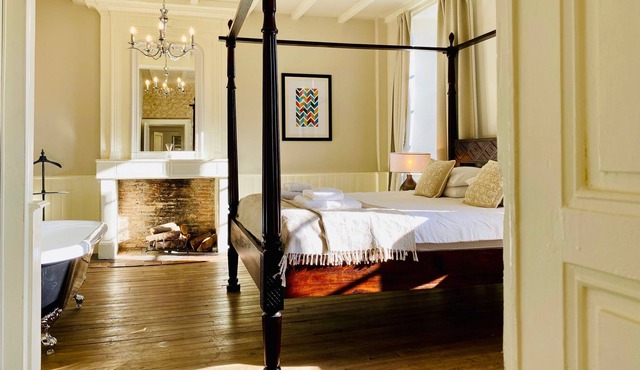 Family Holiday Hamlet - Heated Pools, Golf, Tennis, Creche, 10 mins to beach!