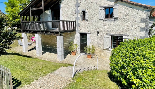 Family Holiday Hamlet - Heated Pools, Golf, Tennis, Creche, 10 mins to beach!