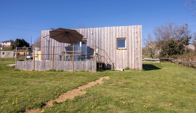 Family Holiday Home in Lubersac – Pond, Garden, Peace & Comfort