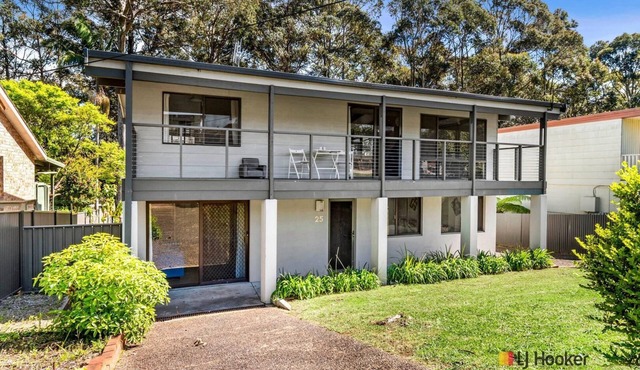 Family holiday house at Surf Beach