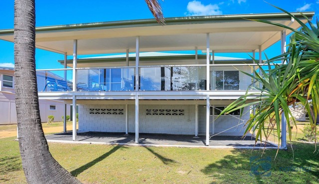 Family Holiday house on the Esplanade