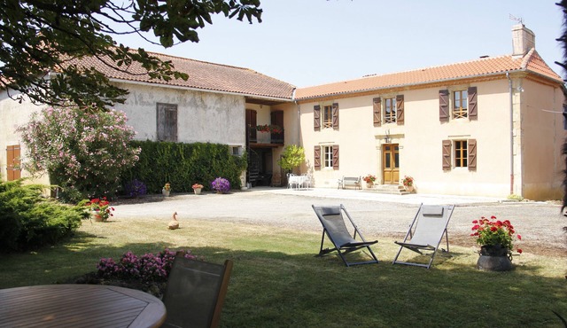 Family holiday in the countryside from 4 to 8 pers.Gers in Gascony near JAZZ IN MARCIAC