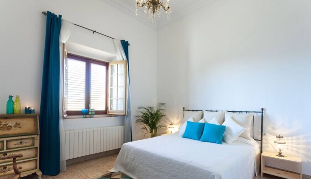 Family Holiday Villa Next To Barcelona