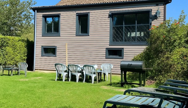 Family home - Garden, BBQ & quiet near Paris