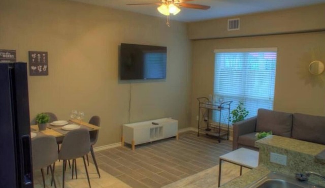 Family Home 10 min to Big Rivers Waterpark
