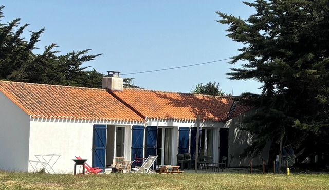 Family home 3km from the sea