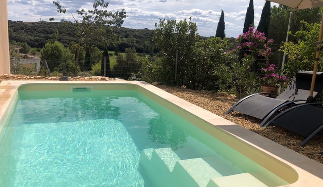 Family home at the entrance to Golf de Vacquerolles in Nîmes.
