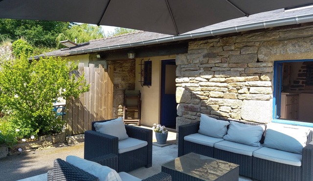 Family Home for 10 Guests