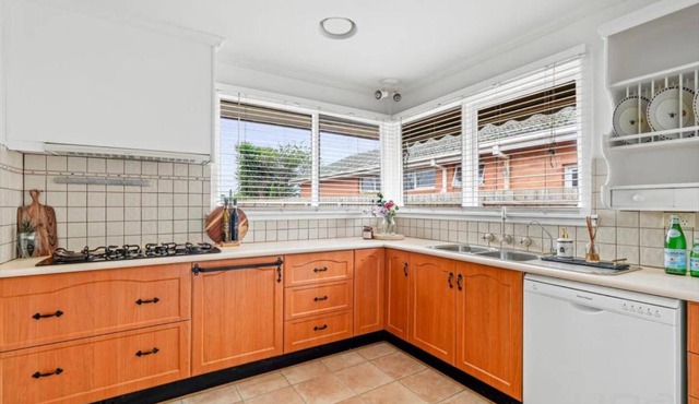 Family Home for 12 in Werribee
