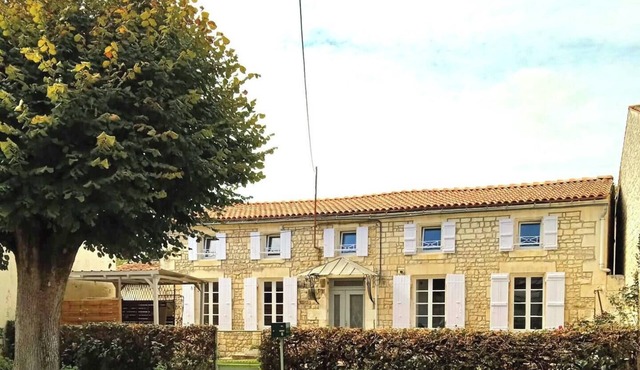 Family home, for a nature break and discovery of our beautiful region.