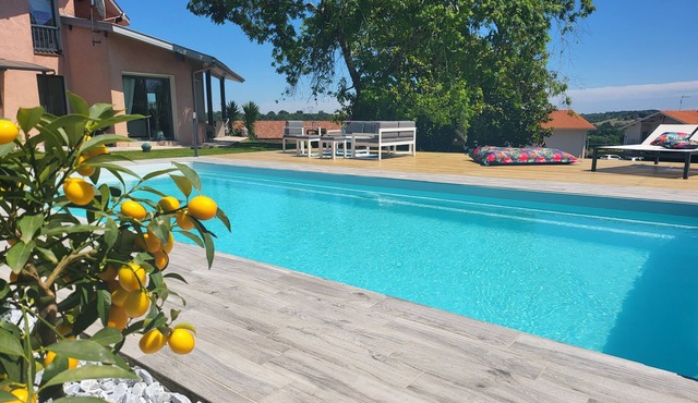 Family home Swimming pool Jacuzzi Relaxation Garden