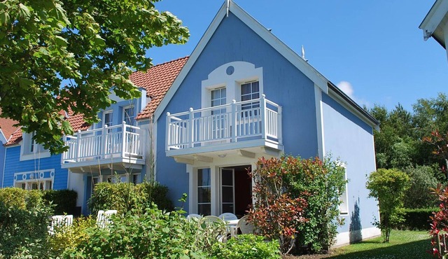Family home in the heart of Domaine Belle Dune