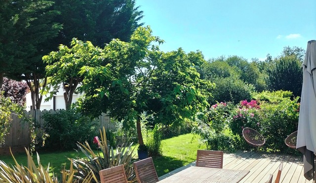 Family home in the countryside and sea at Apremont
