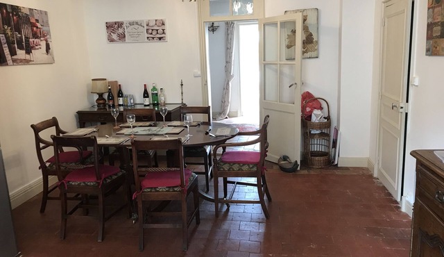 Family home in the heart of Sancerre 2 mins from the French language school