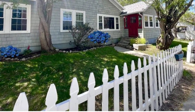 FAMILY HOME JUST OUTSIDE BAR HARBOR-SLEEPS 9!