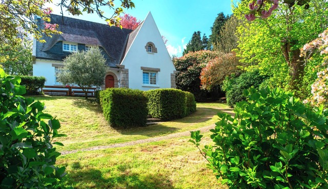 Family home – Large woody Park – Leisure & Sports Area – 10/14 Guests