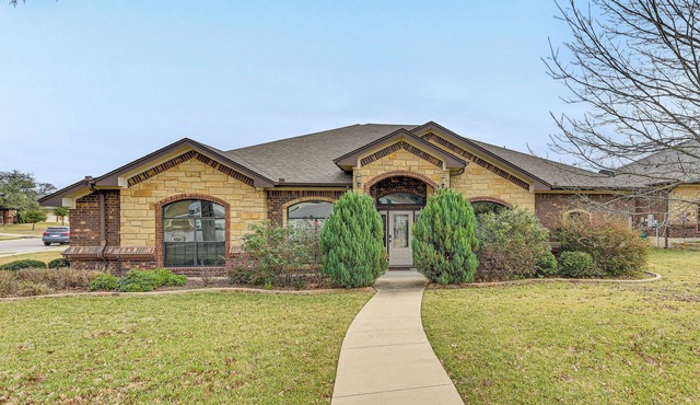 Family Home Near Ft Hood & Killeen: Patio & Grill!