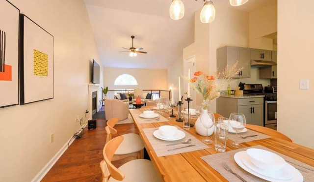 Family Home/Near ATL/5beds/3baths/Sleep12