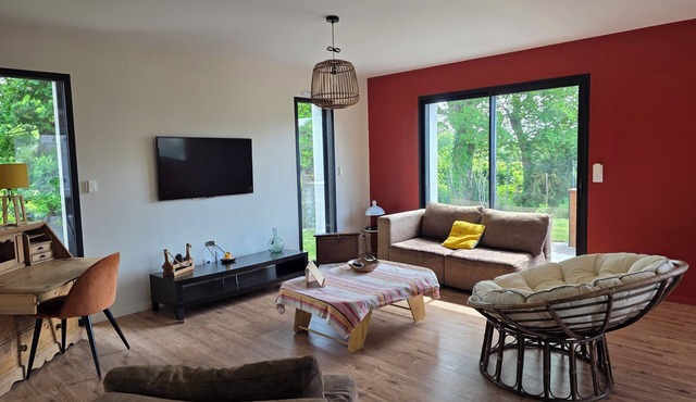 Family home near beaches & salt marshes