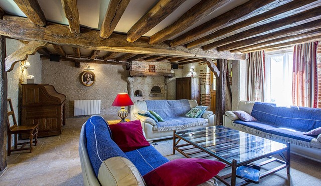 Family home near Chambord sleeps 10