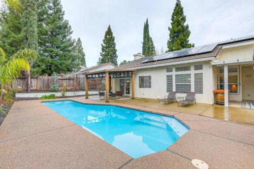 Family Home Near Folsom Lake in El Dorado Hills!