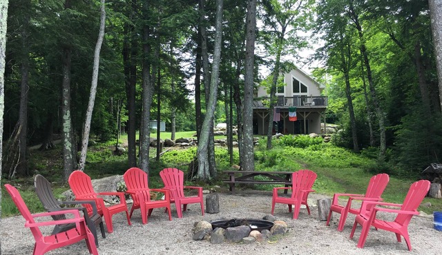 FAMILY HOME ON LAKE MICHIGAMME