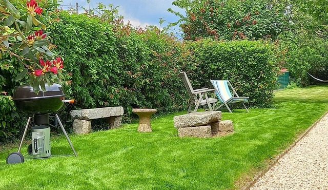 Family home on the banks of the Vilaine near the beaches