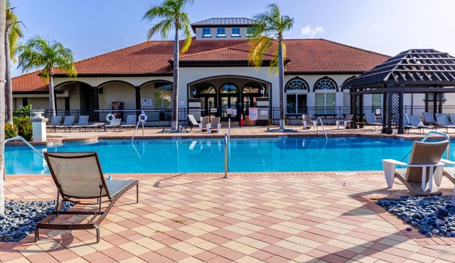 Family Home: Priv Pool, Clubhouse, 7mi to Disney