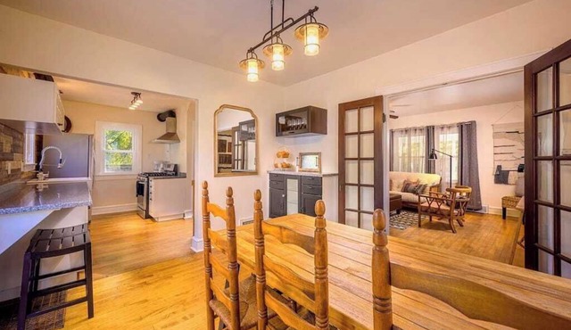 Family Home Steps from Lawrence U & Downtown