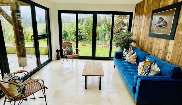 Family home, tranquil setting, abundant wildlife