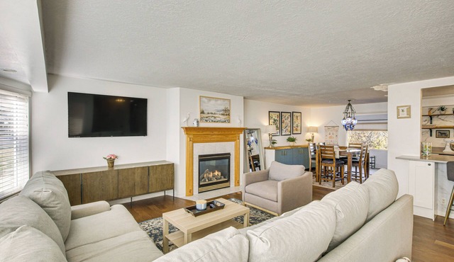 Family Home w/Games & Fenced Yard in South Ogden
