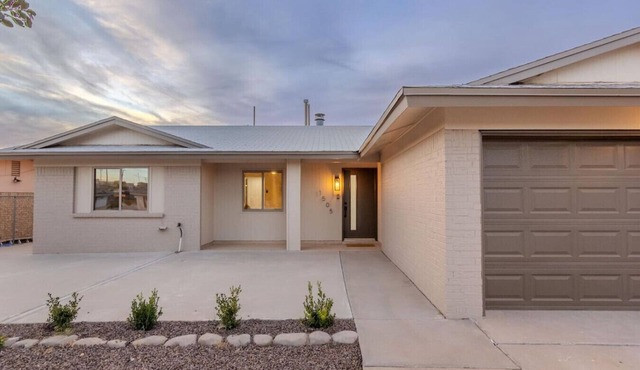 Family home w/outdoor playground