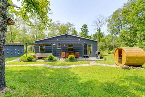 Family Home w/Outdoor Oasis in Hudson Valley