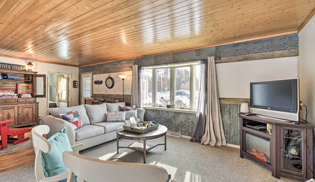 Family Home - Walk to Town & Balsam Lake!