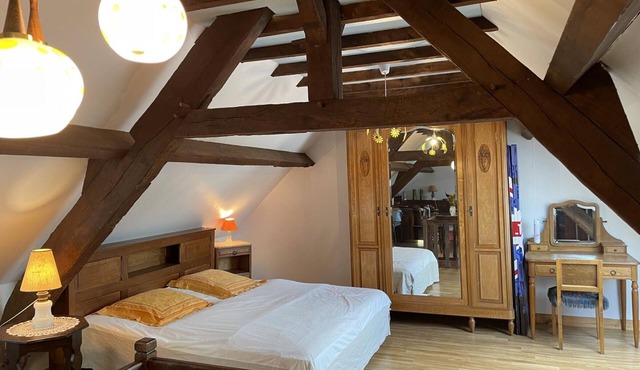 Family home with AC and wifi in Bourbon Mountain