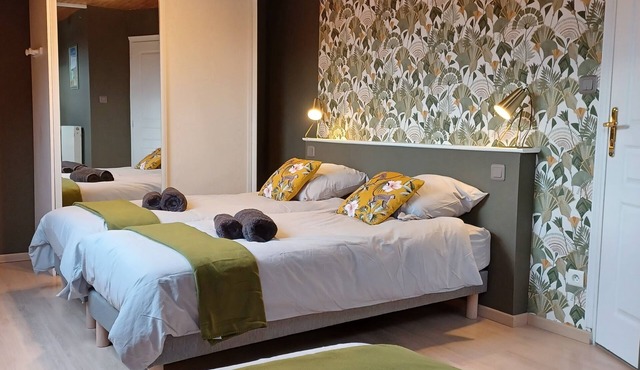 Family home with heated indoor pool