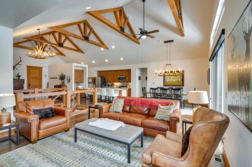 Family Home with Hot Tub 6 Mi to Winter Park Resort