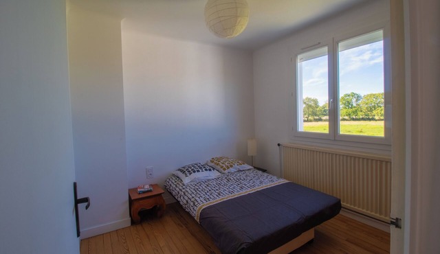 Family home with large garden. Pets welcome!