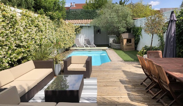 Family home with private heated pool and fireplace sleeps 9 5 bedrooms