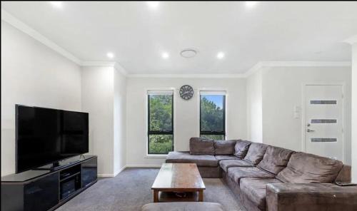 Family Home with Separate Stuio