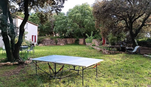 FAMILY HOME with swimming pool and large garden in NIMES