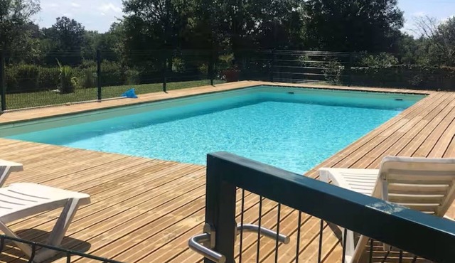 Family homes in the heart of nature with swimming pool