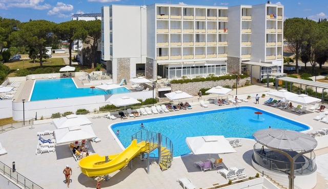 Family Hotel Adria