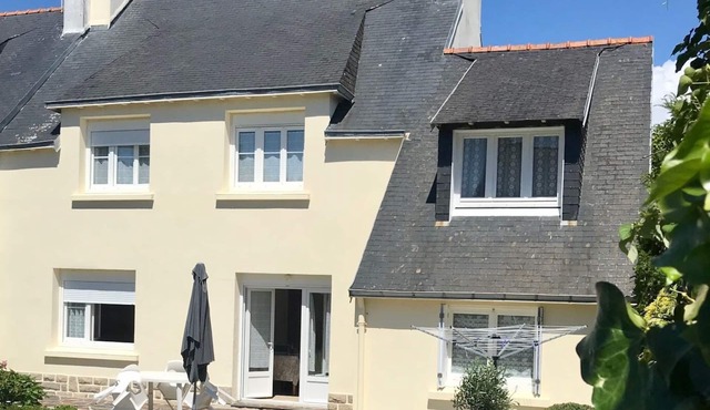 FAMILY HOUSE BY THE SEA