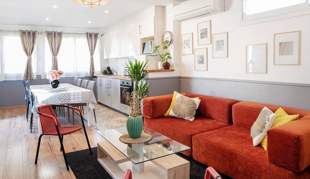 Family House 10 pers, parking – métro line 7