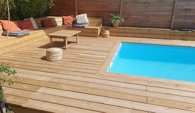 Family house, 4 bedrooms, heated swimming pool, near the old port of La Rochelle